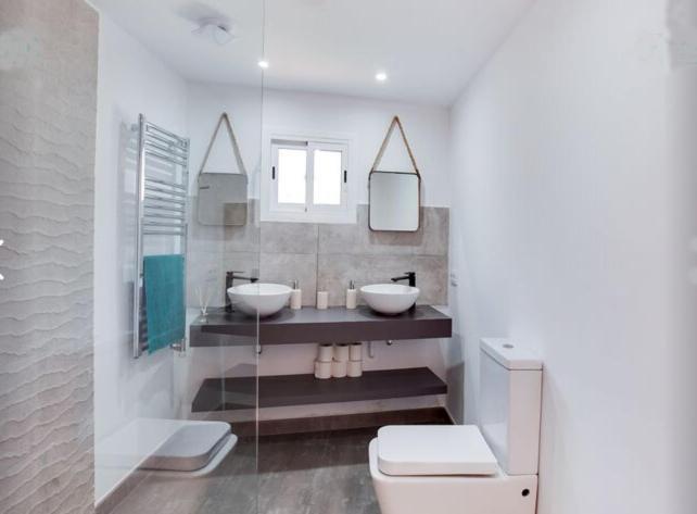 Detached Villa For 6 People In Lloret De Mar With Comunal Outdoor Swimming Pool Puigventos Exterior foto